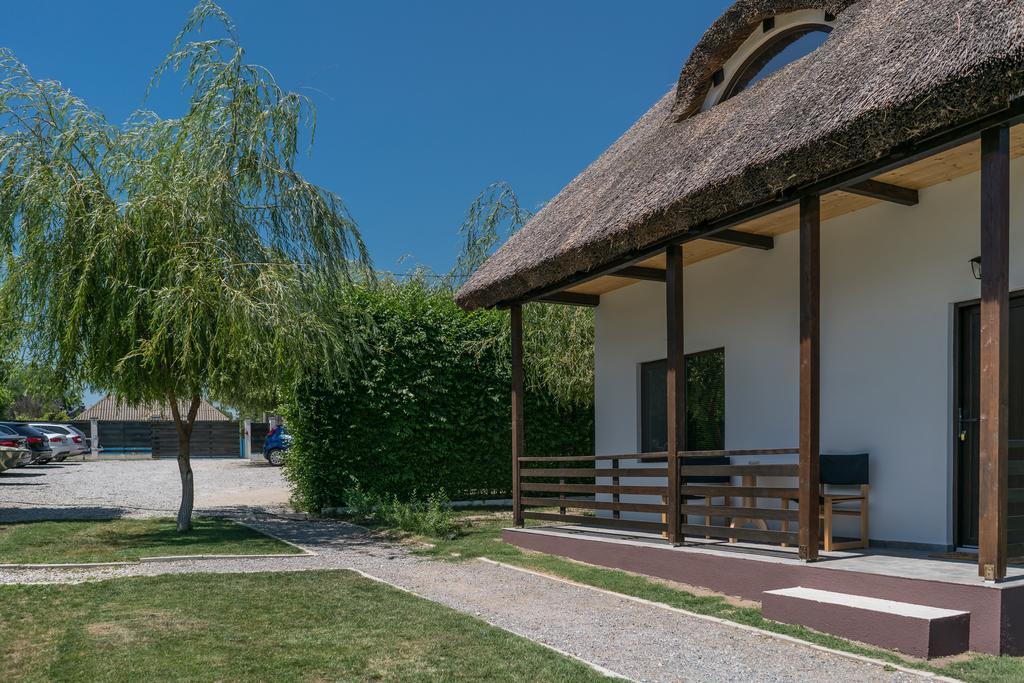 Casa Patru Anotimpuri Hotel Dunavatu de Jos ภายนอก รูปภาพ